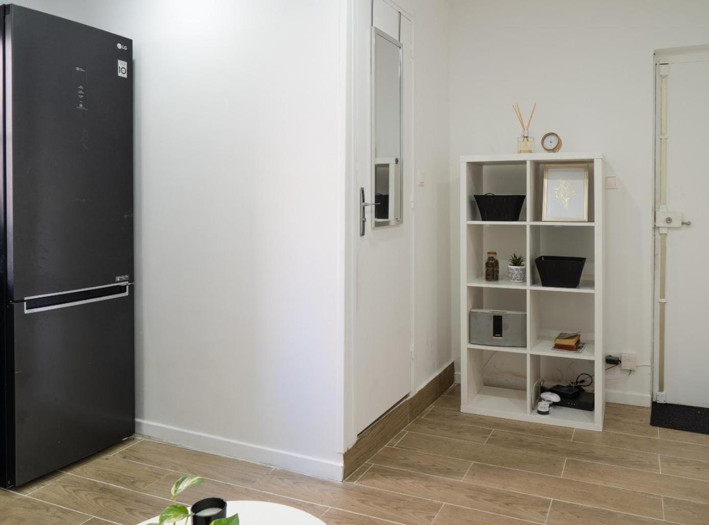 Cosy Au Coeur De 11e Appartamento *